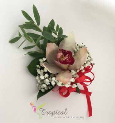 Corsage 17
